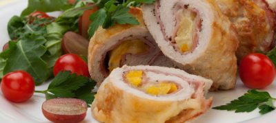 Rocambole de frango recheado com legumes