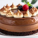 Torta mousse de maracujá com chocolate